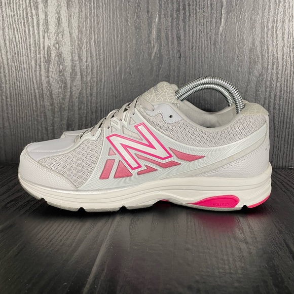 New Balance 847v2 Women’s Size 8 - Picture 6 of 9